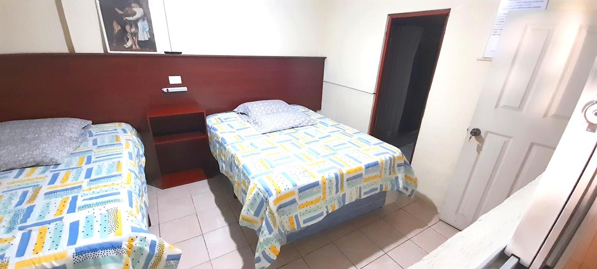 Hotel Ideal, Your House In Κετσαλτενάνγκο Εξωτερικό φωτογραφία